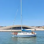 Cosy Boat * Lisbon