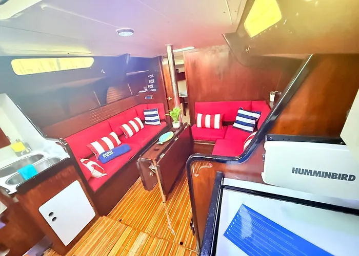 船上ホテル Cosy Boat リスボン